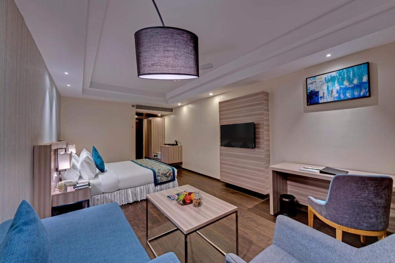 The Fern Residency Hubballi Экстерьер фото