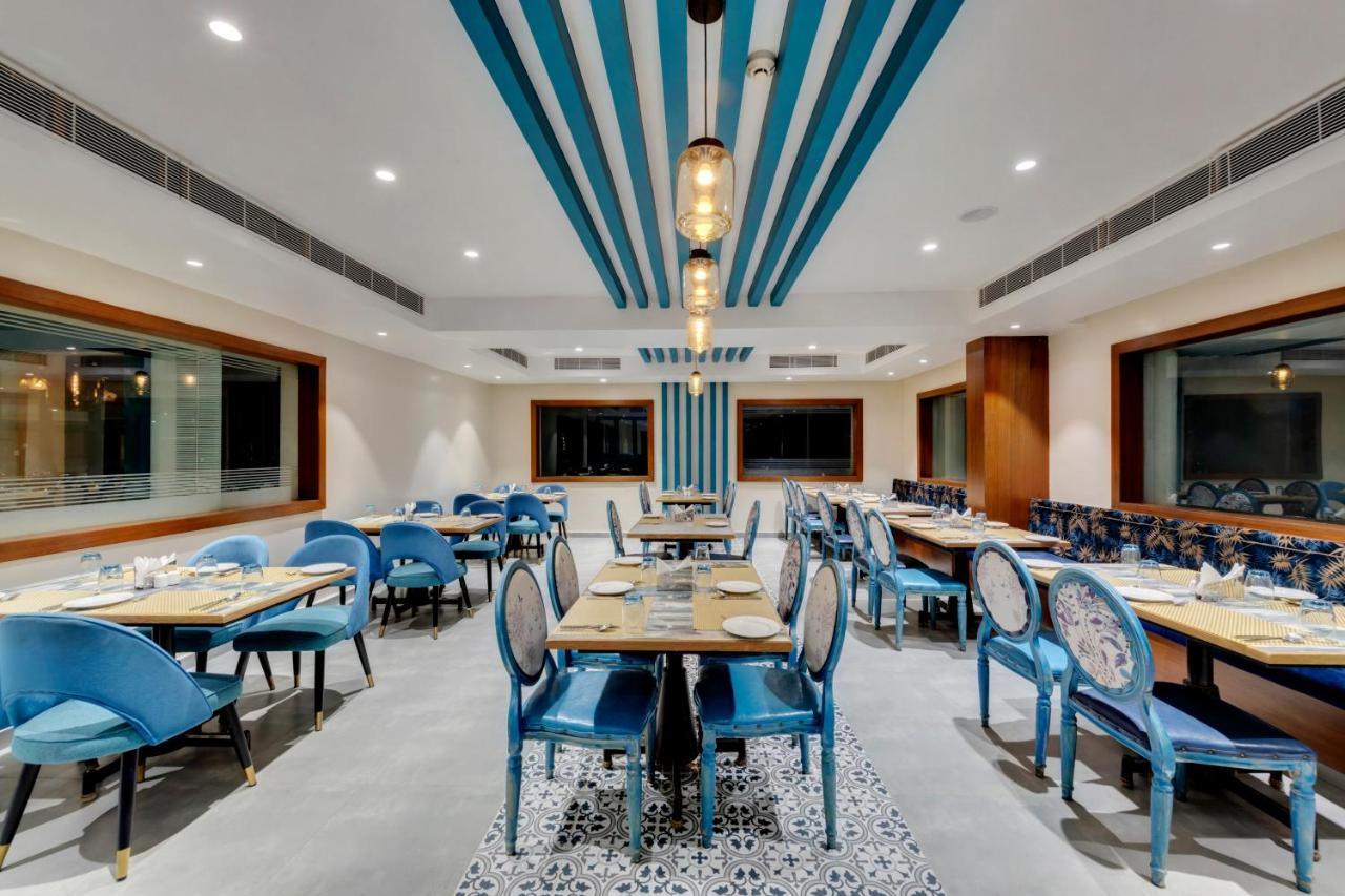 The Fern Residency Hubballi Экстерьер фото