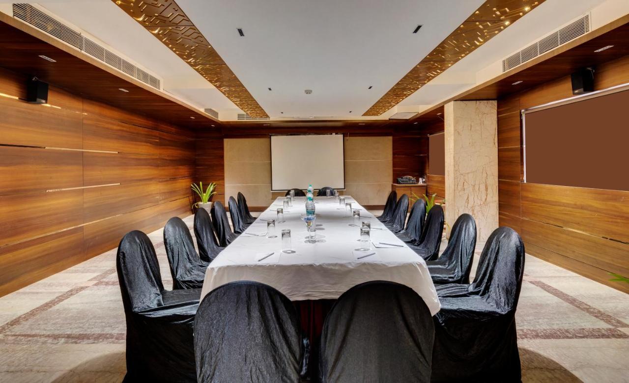 The Fern Residency Hubballi Экстерьер фото