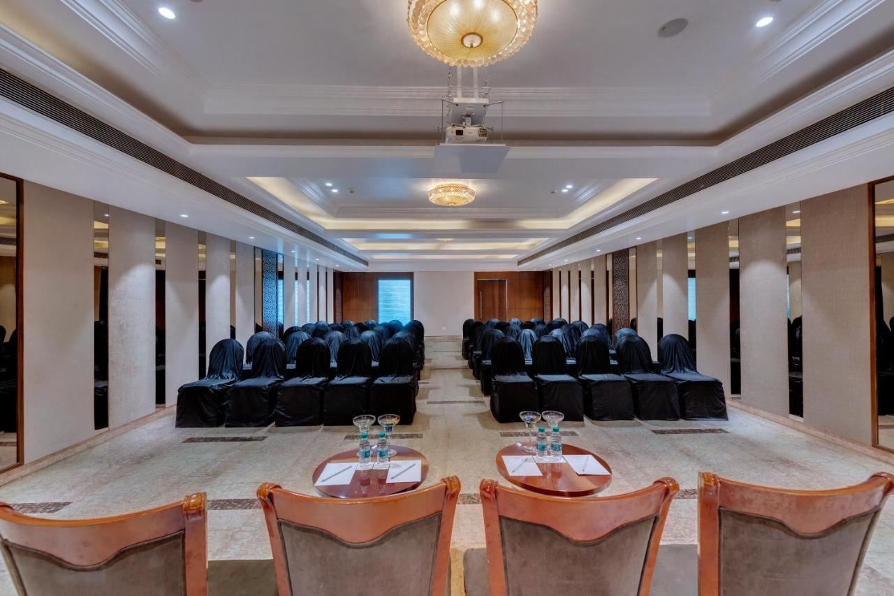 The Fern Residency Hubballi Экстерьер фото